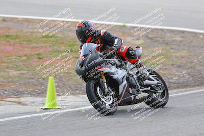 media/Mar-05-2023-TrackXperience (Sun) [[a95d40e56a]]/Group 3/session 2 turn 4/